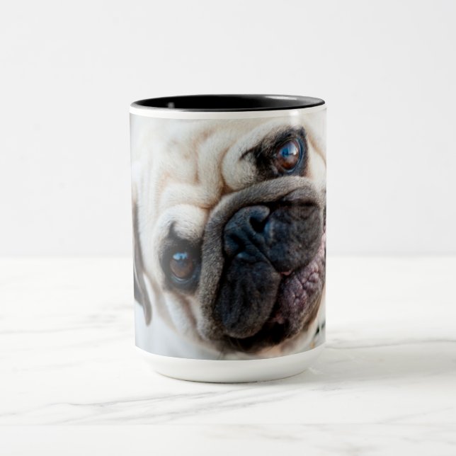 Mops-Kopfneigung Tasse (Zentrum)