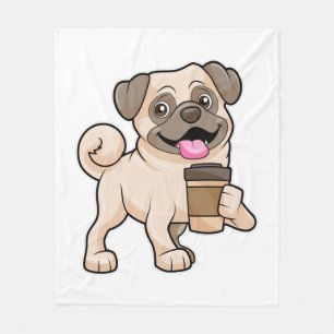 Mops mit Kaffee zum Mitnehmen Fleecedecke