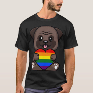 Mops mit Regenbogen-Stolzflagge Herz T-Shirt