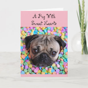 Mops mit Schatzen Feiertagskarte