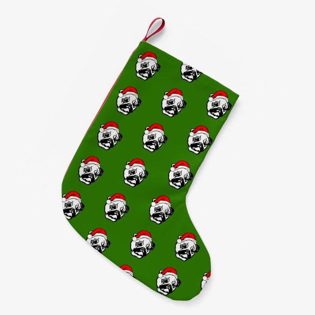 Mops mit Weihnachts-Weihnachtsmannmütze Kleiner Weihnachtsstrumpf (Vorderansicht (hängend))