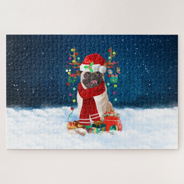 Mops mit Weihnachtsgeschenken (Horizontal)