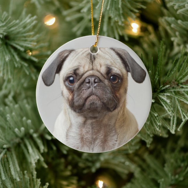 Mops Portrait Keramik Ornament (Baum)