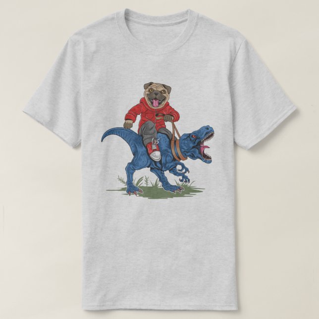 Mops Riding A Dinosaurier T-Shirt (Design vorne)
