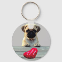 Mops wünscht den Herz Schlüsselanhängern des Valen