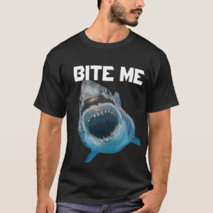 Mordez-moi T-shirt de requin