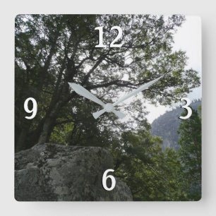 Morgen auf dem Weg zu den Vernal Falls im Yosemite Quadratische Wanduhr