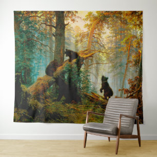 Morgen in einem Kiefernwald Bär mit Jungen Schisch Wandteppich
