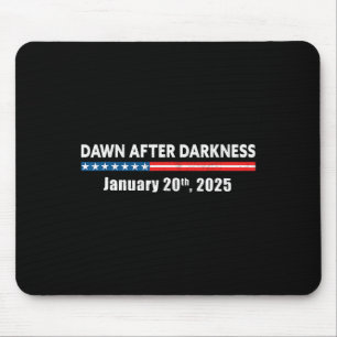Morgendämmerung nach Dunkelheit Januar 2025 Funny Mousepad