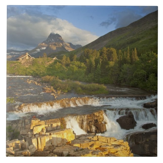 Morgenlicht grüßt Swiftcurrent Falls in Fliese (Vorderseite)