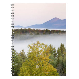 Morgennebel und die Percy Peaks, wie aus Sicht Notizblock