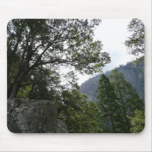 Morgens auf dem Weg zu den Vernal Falls in Yosemit Mousepad