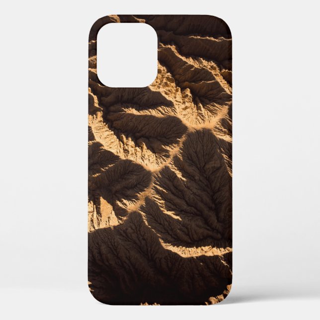 Morgens brauner und schwarzer Sand Case-Mate iPhone Hülle (Rückseite)