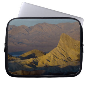 Morgens erstes Licht auf Zabriskie Point und 3 Laptopschutzhülle