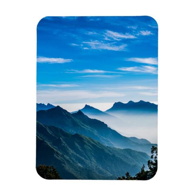 Morning Mountains Nebellandschaft Magnet (Vertikal)