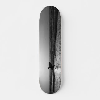 Morning Surfer Grauscale Skateboard