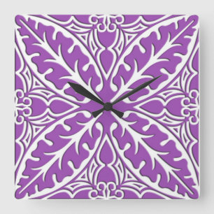 Moroccan tiles - violet and white quadratische wanduhr