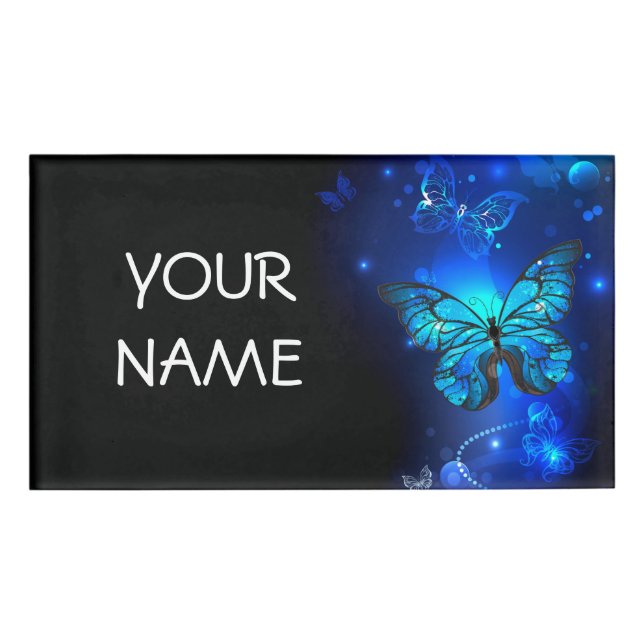 Morpho Butterfly im dunklen Hintergrund Namenschild (Vorderseite)