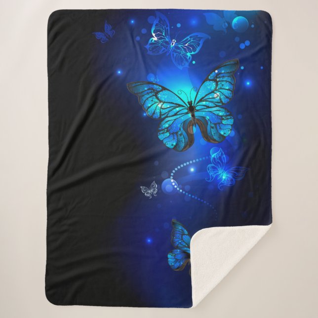 Morpho Butterfly in the Dark Background Sherpadecke (Vorderseite)