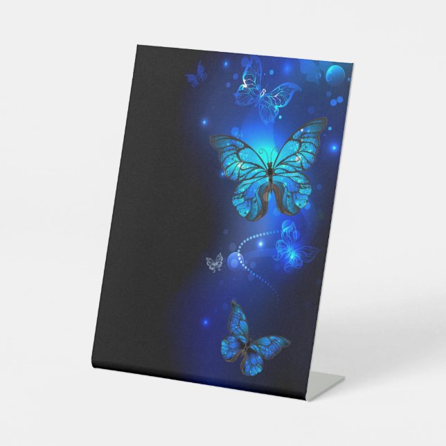 Morpho Butterfly in the Dark Background Sockelschild (Vorderseite)