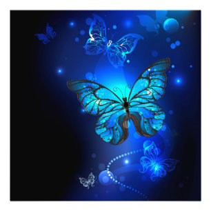 Morpho-Schmetterling im dunklen Hintergrund Fotodruck