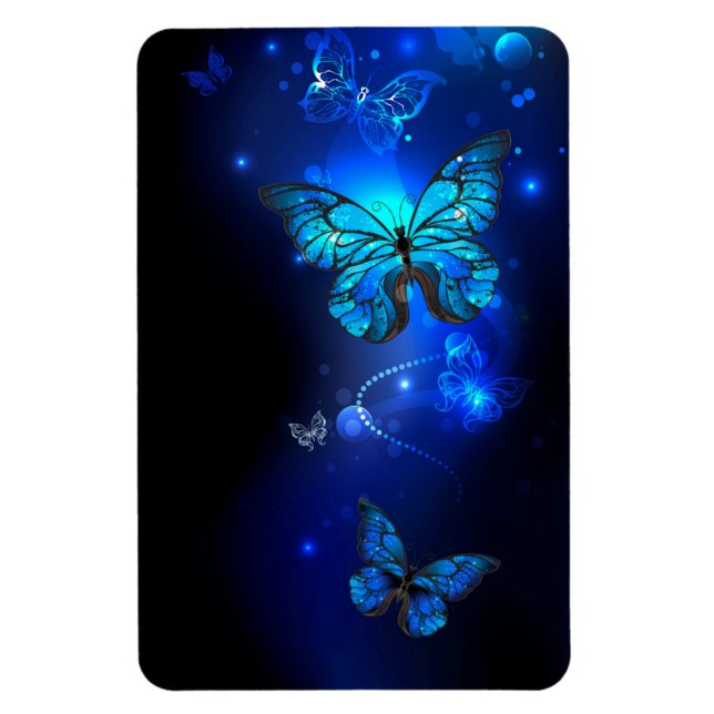 Morpho-Schmetterling im dunklen Hintergrund Magnet (Vertikal)