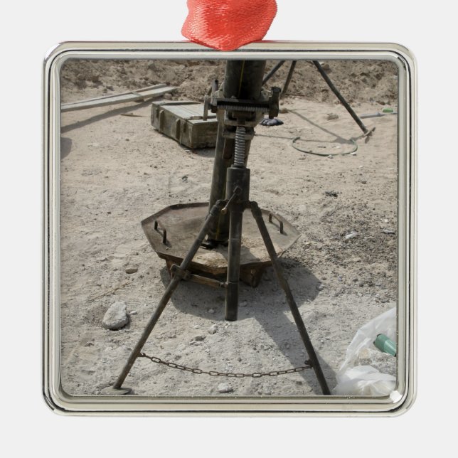 Mortarhren Silbernes Ornament (Vorne)