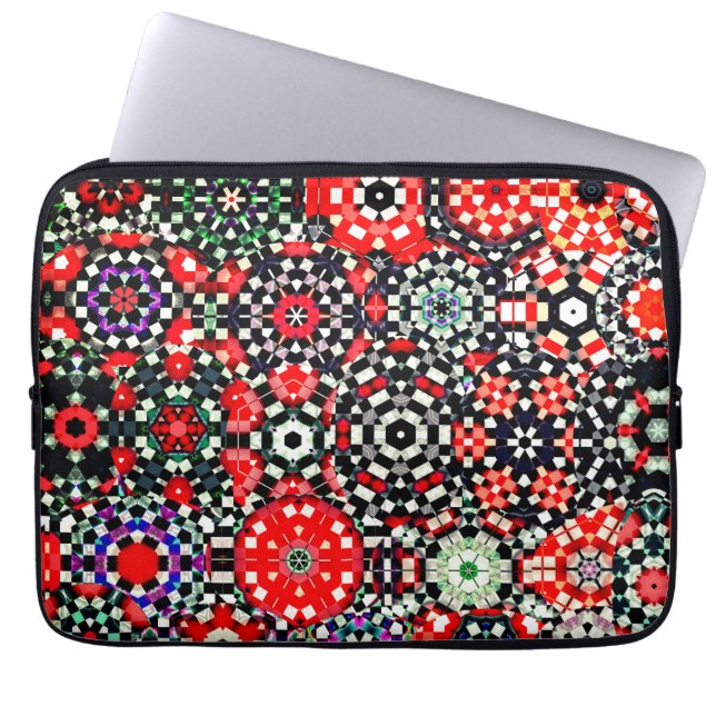 Mosaik aus Kaleidoskop-Hexagon, rot bis schwarz Laptopschutzhülle (Vorderseite)