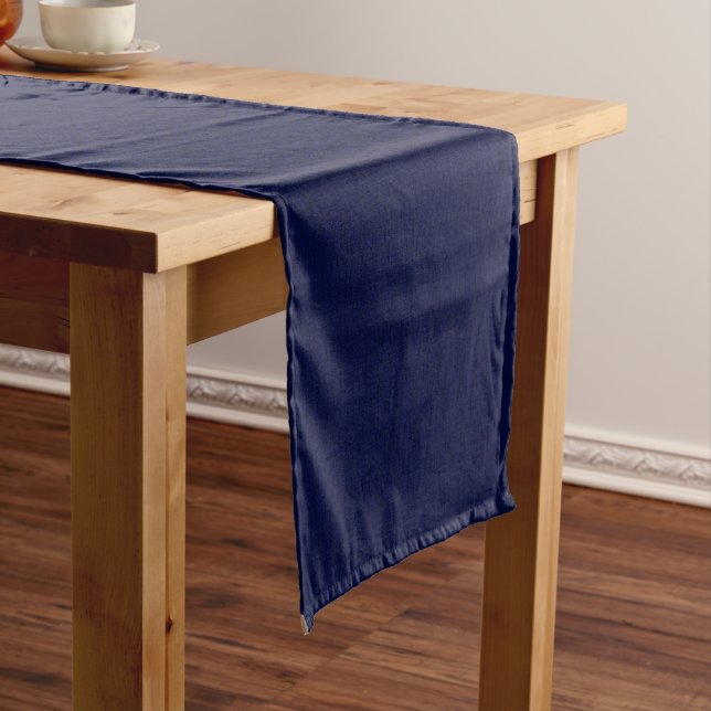 Mosaik Solid Royal Blue Textured Pattern Mittelgroßer Tischläufer (Beispiel)