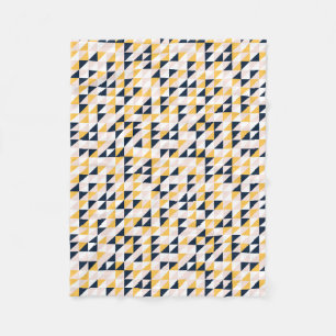 Mosaikdreiecke in Gelb, Rosa und Navy Blau Fleecedecke