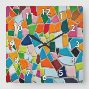 Mosaikmauer mit weißer Grenze Quadratische Wanduhr