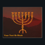 Moshe ist Menorah Holzleinwand<br><div class="desc">Eine Darstellung der siebenverzweigten Menorah (Candelabra), die von den Israeliten nach dem Exodus aus Ägypten gemacht wurde. Passen Sie Ihren eigenen Text an. In der Tora wird Moshe Rabbenu gesagt: "Du sollst eine Menorah aus reinem Gold machen, verprügelt werden, die Menorah wird hergestellt werden, ihr Fuß, ihr Ast, ihre Kugeln,...</div>
