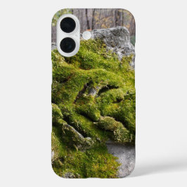 Mossy Broken Headstone iPhone 16 Hülle