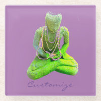 Mossy Green Buddha meditiert Thunder_Cove