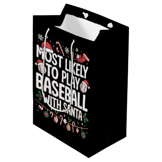 Most Likely To Play Baseball With Santa Family  Mittlere Geschenktüte (Vorderseite Schrägansicht)