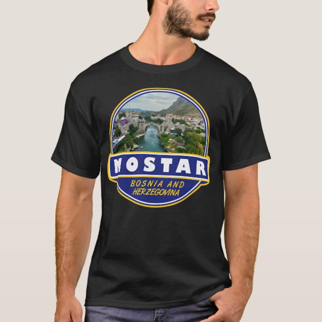 Mostar Bosnien und Herzegowina Reisemarkt T-Shirt (Vorderseite)