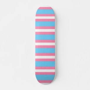 motif de drapeau trans sur skateboard