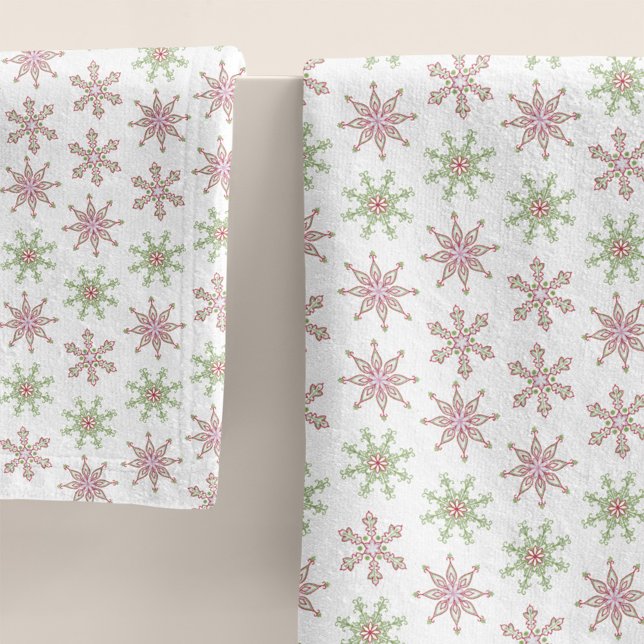 Motif de Noël rouge et vert de flocon de neige (Red and green snowflake pattern towel set.)
