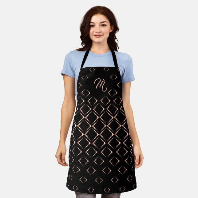 Motif diamant or rose sur tablier noir (Porté)