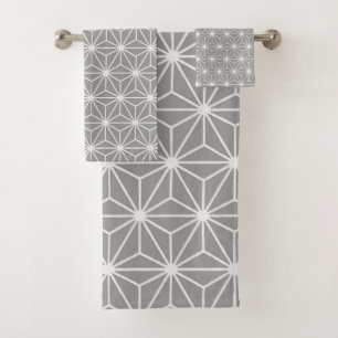 Motif géométrique de triangle isocèle d'étain