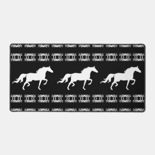 Motif géométrique noir et blanc et chevaux