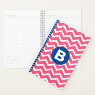 Motif monogramme chevron rose vif et blanc