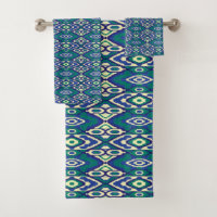 Motif symétrique de motifs bleus sur un textile