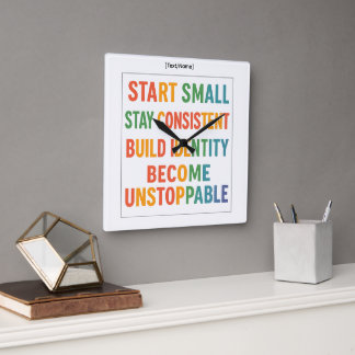 Motivational Wall Clock – Become Unstoppable Quadratische Wanduhr