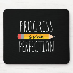 Motivierend Fortschritt über Perfektion zurück nac Mousepad