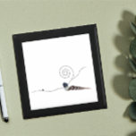 Motivierend Zitatgedicht an der Küste Erinnerungskiste<br><div class="desc">Inspiration und motivierend Zitat-Geschenkboxen mit einem visuellen Gedicht im Küstenstil mit Muscheln namens "Soil", das ursprünglich in Band I aus der Buchreihe "Diamond Dust Poems From the Black Sea Foto" veröffentlicht wurde. Es ist ein kurzes visuelles Gedicht über die Aufnahme des Kulturerbes und das Beste mit dem zu tun, was...</div>