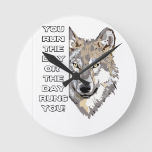 Motivierendes Wolf-Zitat-T-Shirt - Du bestimmst de Runde Wanduhr