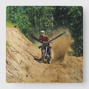 Motocross Dirt-Bike Champion Race Quadratische Wanduhr