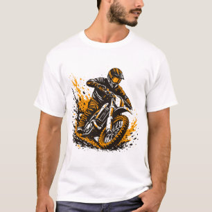 Motocross-Fahrer rutscht kraftvoll durch den Schla T-Shirt