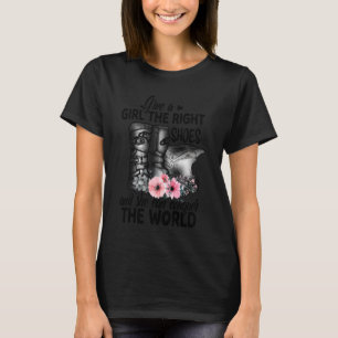 Motocross gibt einem Mädchen die richtigen Schuhe T-Shirt